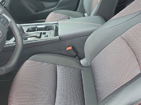 New 2026 Nissan Sentra SR FWD image 5