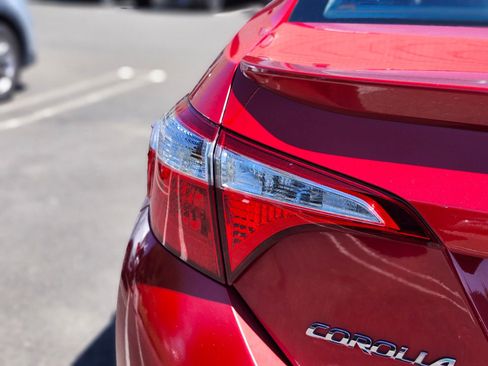 Used 2016 Toyota Corolla S FWD image 8
