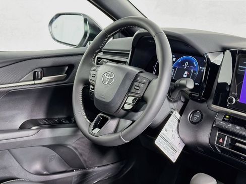 New 2026 Toyota Camry SE FWD image 34