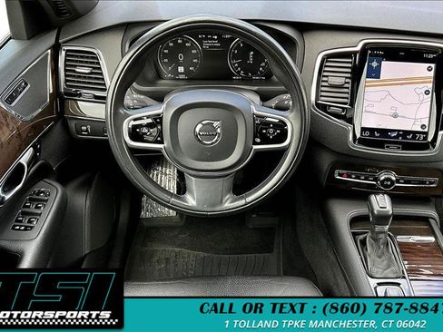 Used 2018 Volvo XC90 T6 Momentum w/ Convenience Package image 5