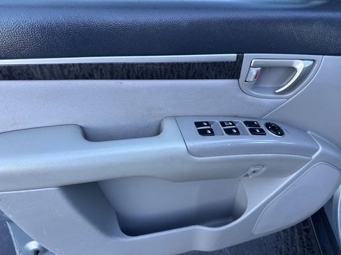 Used 2008 Hyundai Santa Fe GLS image 11