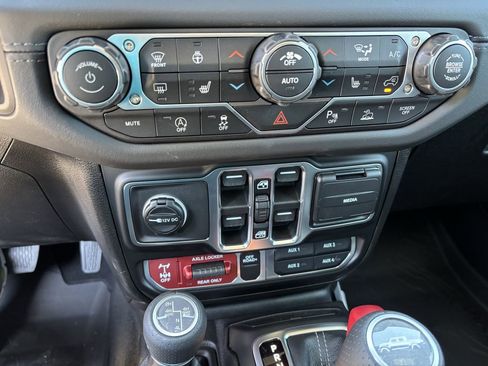 New 2026 Jeep Gladiator Mojave AWD/4WD image 16