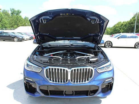 Used 2019 BMW X5 xDrive50i w/ M Sport Package AWD/4WD image 43