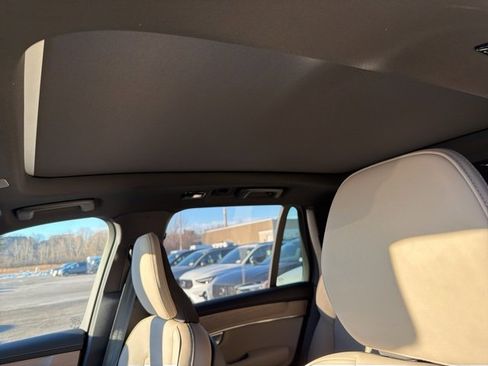 New 2026 Volvo XC90 B6 Plus w/ Protection Package Premier image 13