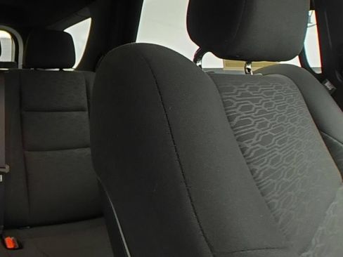 Used 2025 Dodge Durango GT RWD image 14