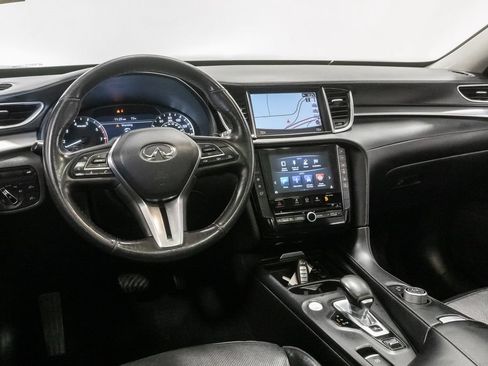 Used 2019 INFINITI QX50 Essential w/ Premium Audio Package AWD/4WD image 6