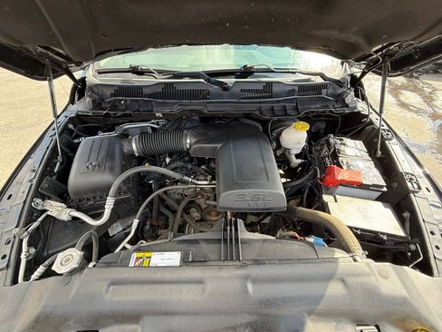 Used 2020 RAM 1500 Classic Warlock AWD/4WD image 25
