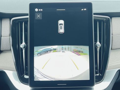 New 2026 Volvo XC90 B5 Core w/ Protection Package AWD/4WD image 19