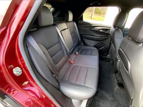 Used 2023 Chevrolet TrailBlazer RS w/ Convenience Package FWD image 24