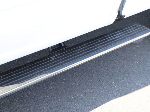 Used 2021 Ford F150 Platinum w/ FX4 Off-Road Package image 3