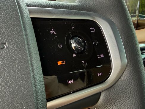 New 2026 Nissan Armada SL w/ Captain's Chari Seat Package image 16