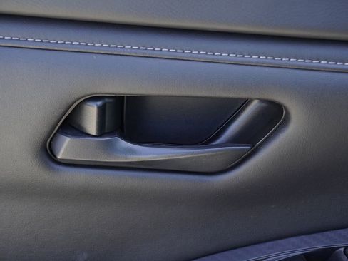 Used 2024 Nissan Sentra S FWD image 8