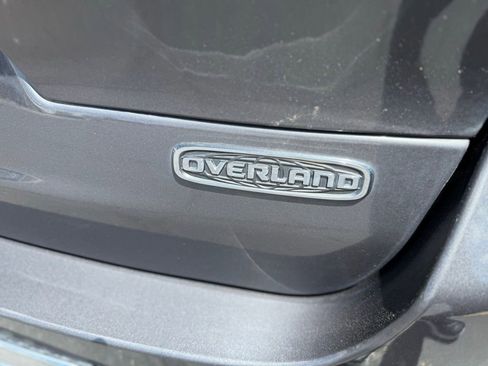 Used 2021 Jeep Grand Cherokee L Overland w/ Luxury Tech Group IV AWD/4WD image 6