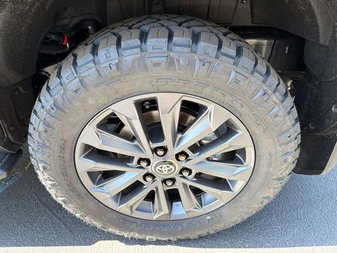 New 2026 Toyota Land Cruiser w/ Premium Package AWD/4WD image 20