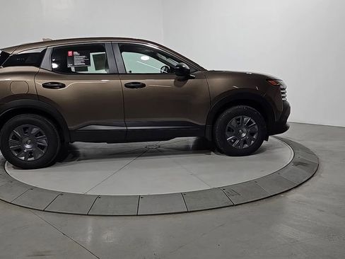 Certified 2025 Nissan Kicks S image 8