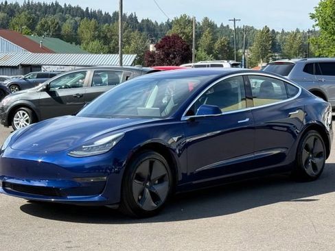 Used 2018 Tesla Model 3 Long Range RWD image 3