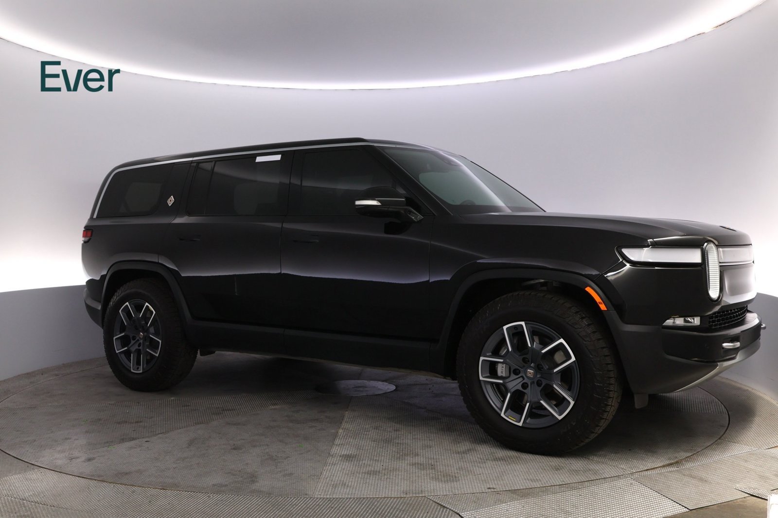 Used 2024 Rivian R1S Adventure Dual AWD/4WD image 14