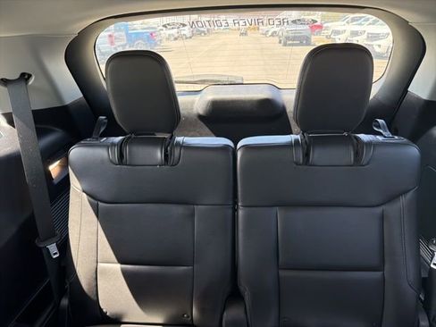 Certified 2021 Ford Explorer XLT w/ Equipment Group 202A image 13