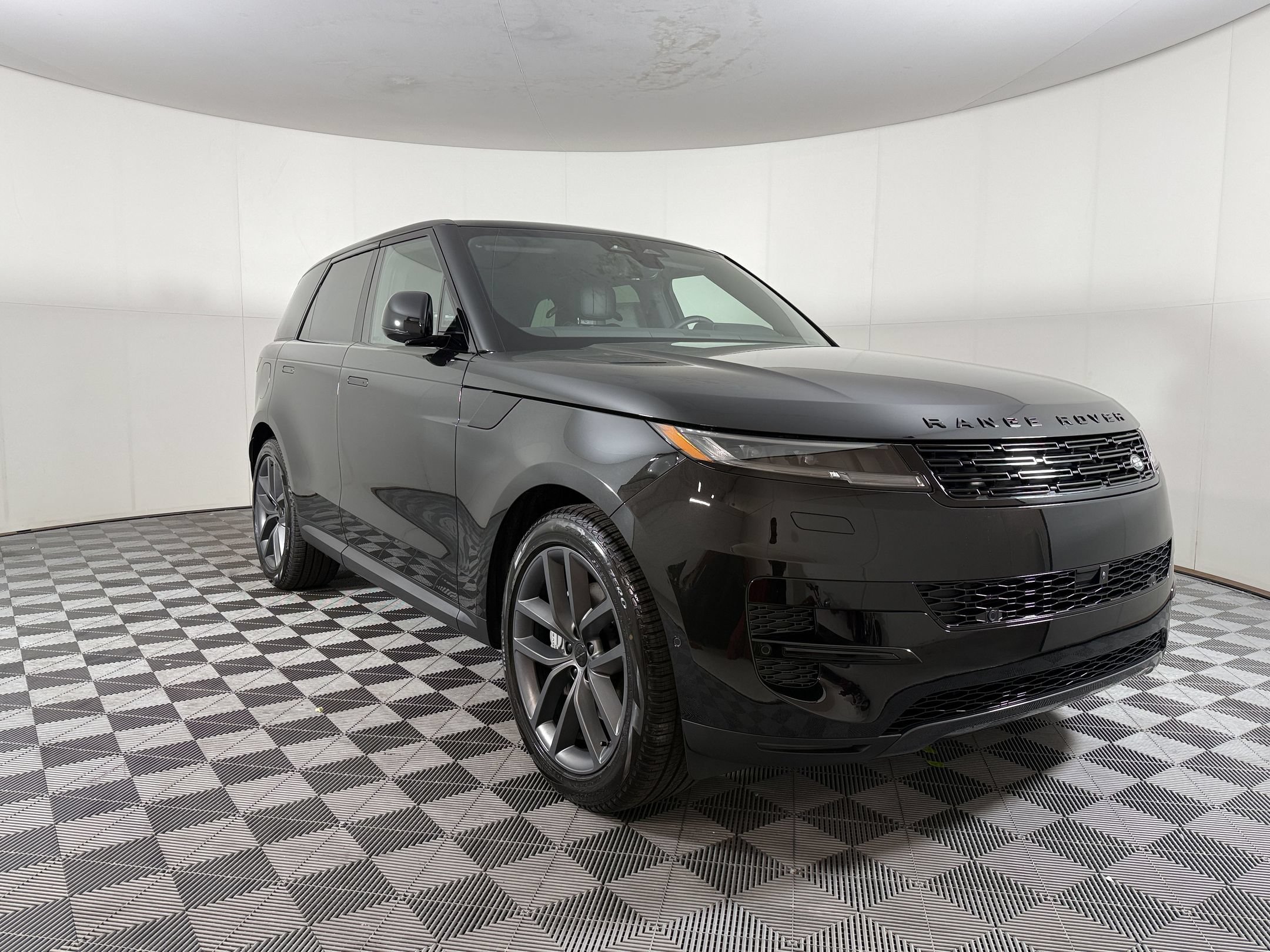 New 2027 Land Rover Range Rover Sport SE AWD/4WD image 7