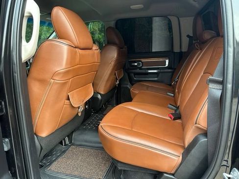 Used 2018 RAM 3500 Laramie Longhorn AWD/4WD image 15