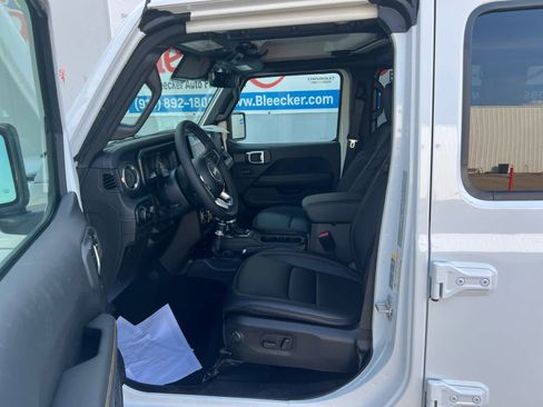 New 2025 Jeep Wrangler Sahara image 23