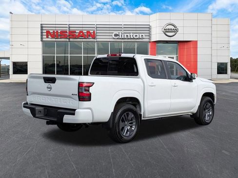 Certified 2025 Nissan Frontier SV w/ SV Convenience Package image 3