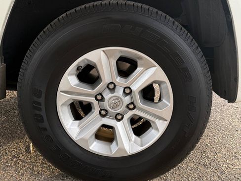 Used 2011 Toyota 4Runner SR5 w/ Premium Pkg w/Leather AWD/4WD image 9