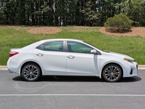 Used 2014 Toyota Corolla S FWD image 22