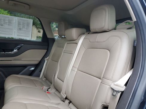 Used 2021 Lincoln Corsair Reserve image 12