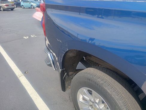 Used 2019 Chevrolet Silverado 1500 LT w/ All-Star Edition image 12