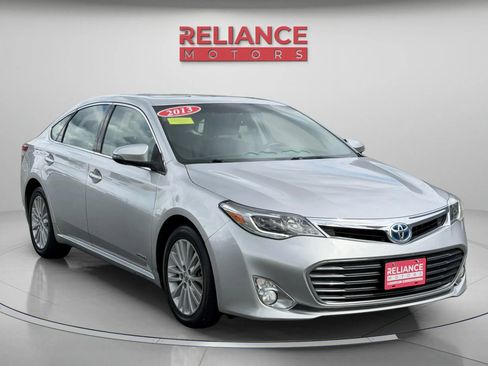 Used 2013 Toyota Avalon Limited FWD image 7