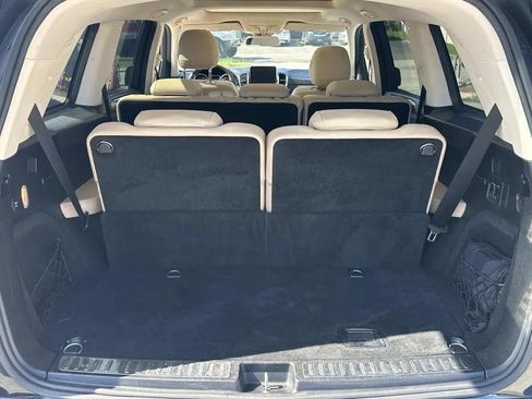 Used 2018 Mercedes-Benz GLS 450 4MATIC w/ Premium Package image 11