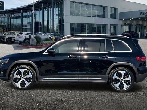 New 2026 Mercedes-Benz GLB 250 4MATIC image 7