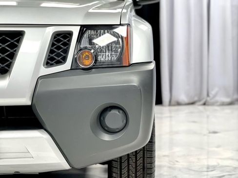 Used 2014 Nissan Xterra S image 4