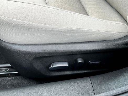 Used 2023 Nissan Altima 2.5 SV w/ SV Premium Package FWD image 37
