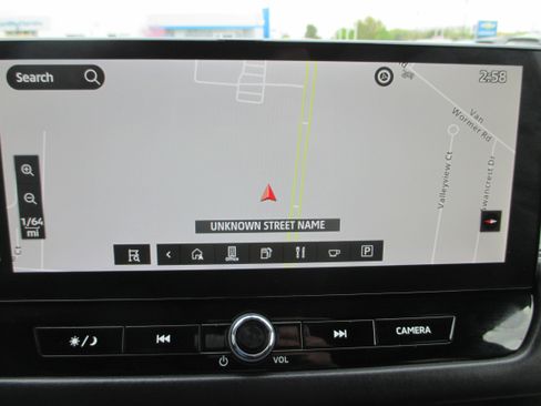 Used 2025 Mitsubishi Outlander SE AWD/4WD image 17
