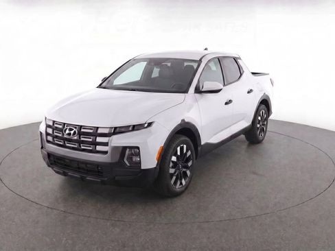 Certified 2025 Hyundai Santa Cruz SE AWD/4WD image 1