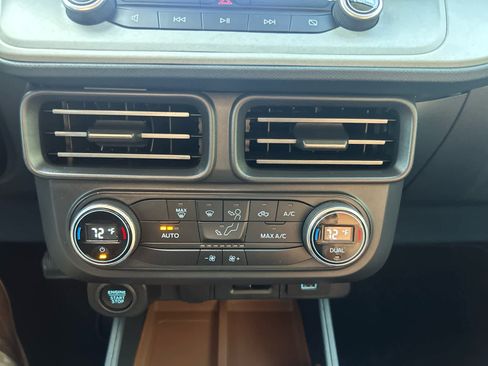 Used 2022 Ford Maverick Lariat w/ Equipment Group 500A Standard image 30