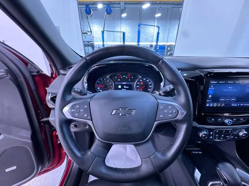 Used 2023 Chevrolet Traverse RS AWD/4WD image 15