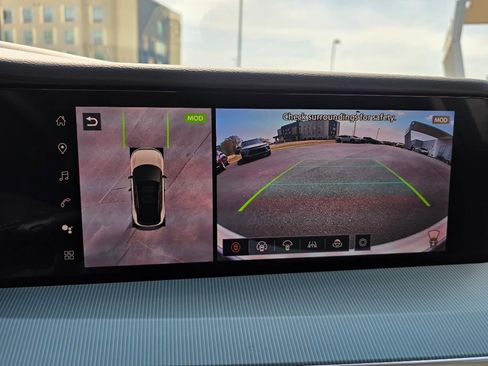 New 2025 Nissan Murano SL image 17