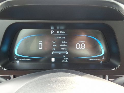 Certified 2025 Hyundai Elantra SE image 19