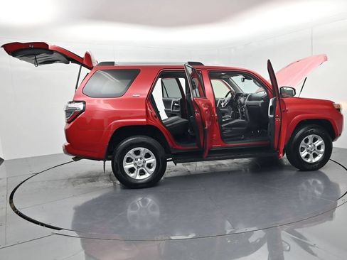 Used 2024 Toyota 4Runner SR5 AWD/4WD image 64