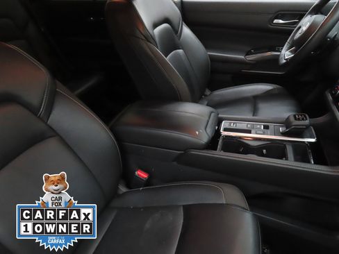 Used 2024 Nissan Pathfinder SL w/ Lighting Package (N92) FWD image 25