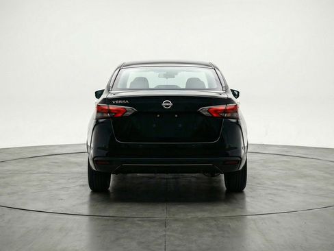 Used 2025 Nissan Versa SV image 7