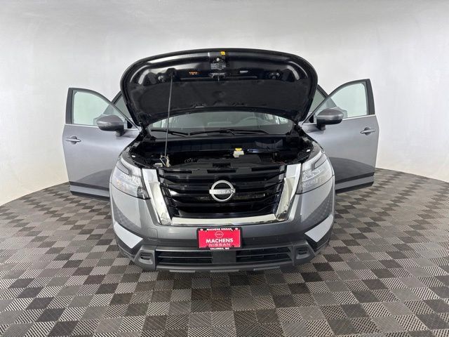 Certified 2025 Nissan Pathfinder SV AWD/4WD image 11
