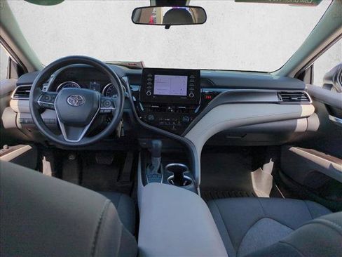Used 2022 Toyota Camry LE FWD image 16