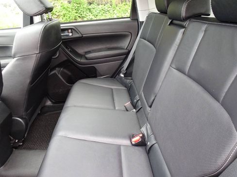 Used 2015 Subaru Forester 2.0XT Touring AWD/4WD image 19