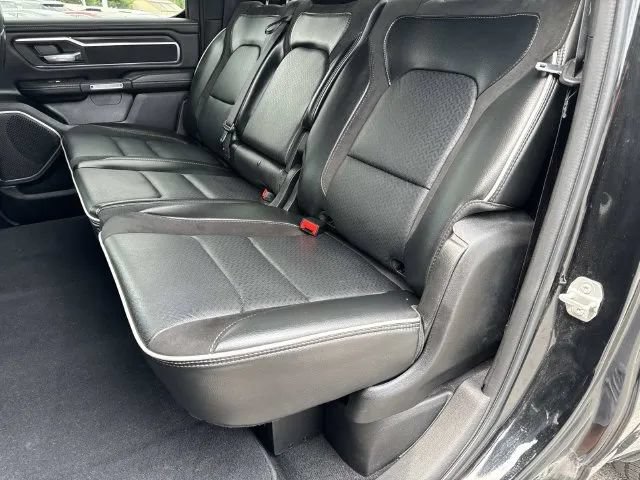 Used 2025 RAM 1500 Laramie AWD/4WD image 21