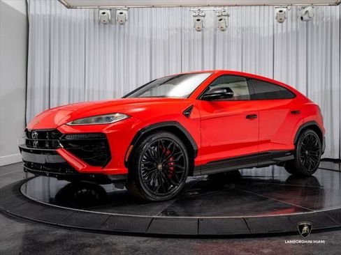 Used 2025 Lamborghini Urus SE AWD/4WD image 6