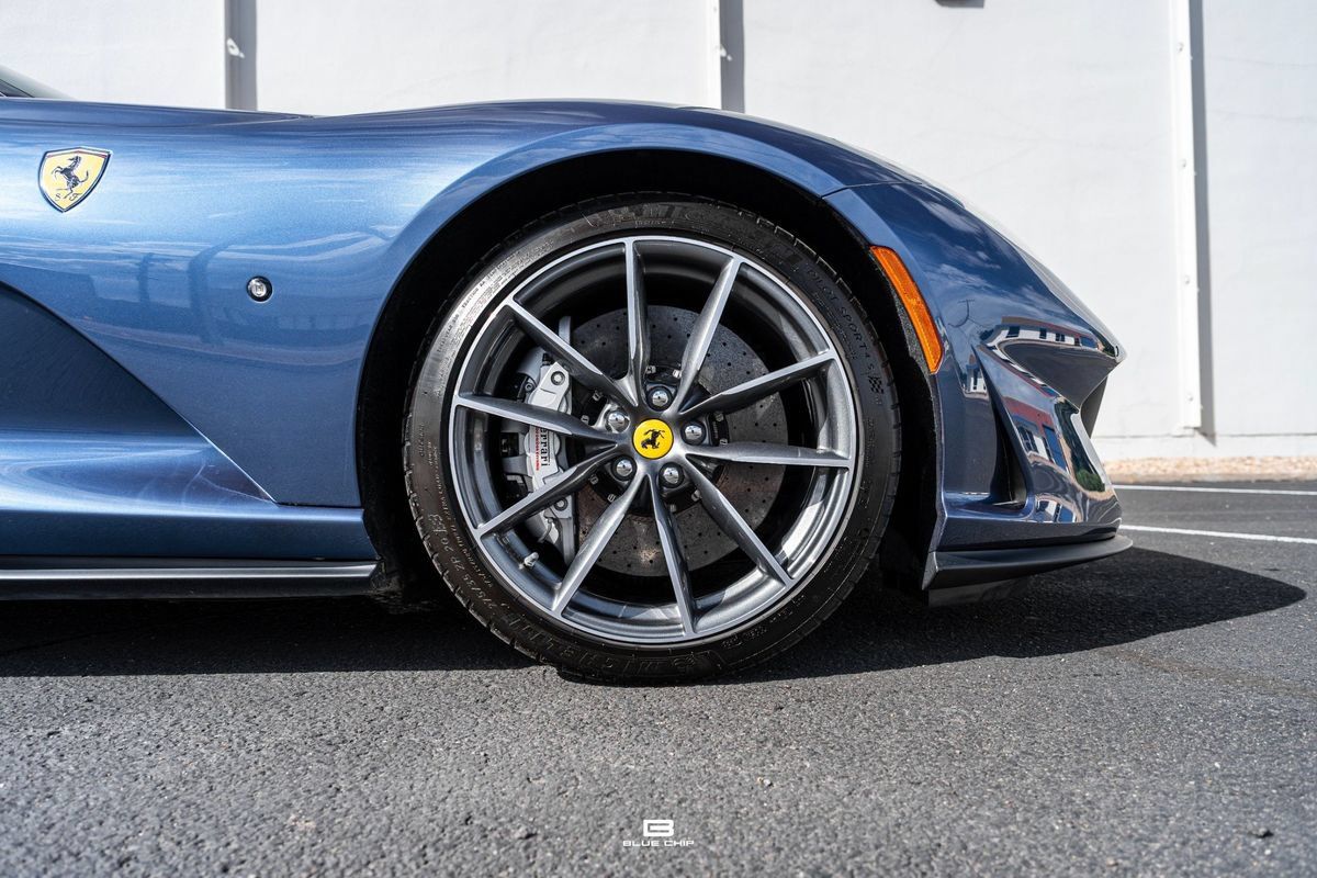 Used 2021 Ferrari 812 GTS RWD image 12